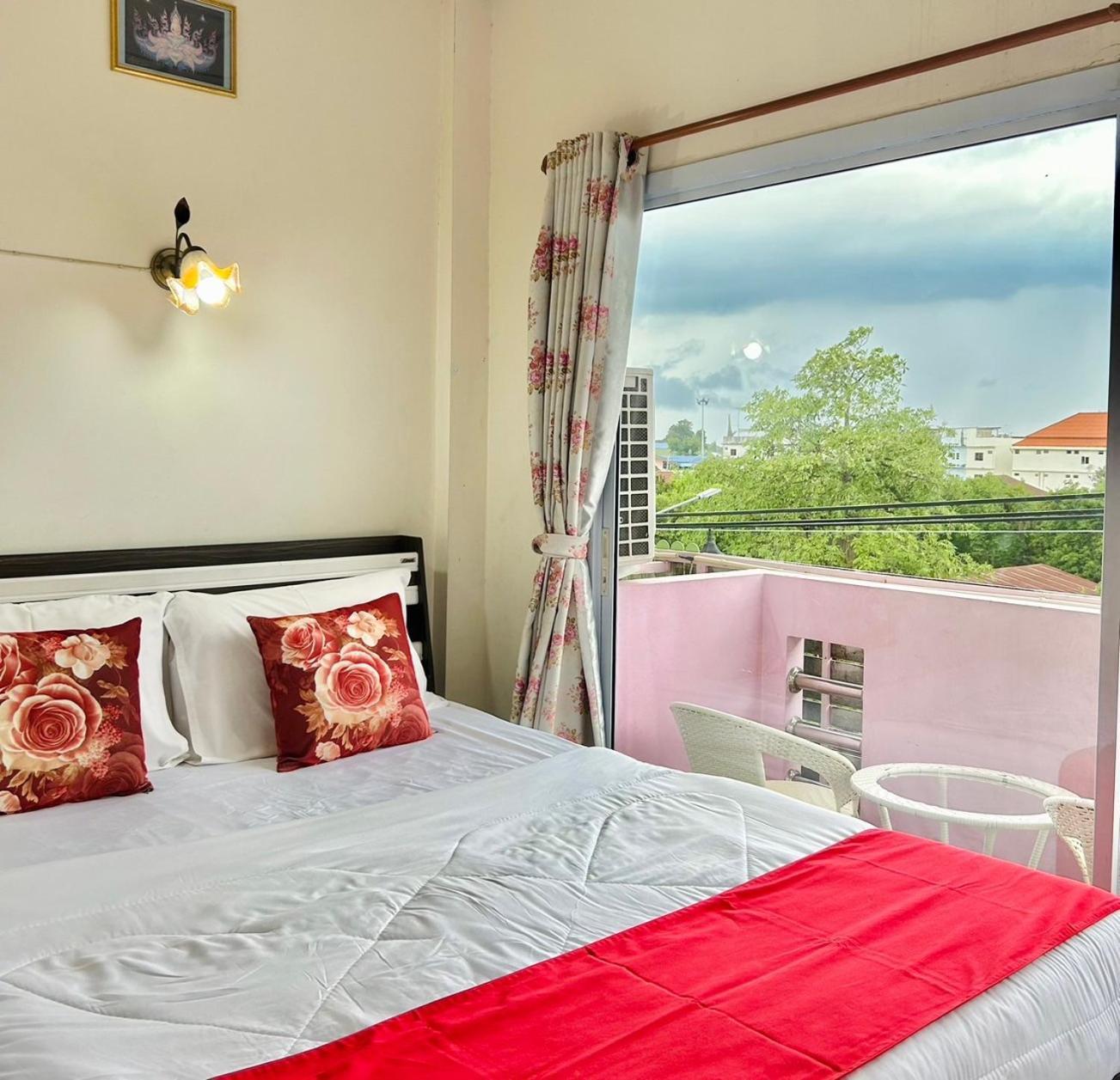 Home One Love Ayutthaya Main Zone By Baan One Love Group Экстерьер фото